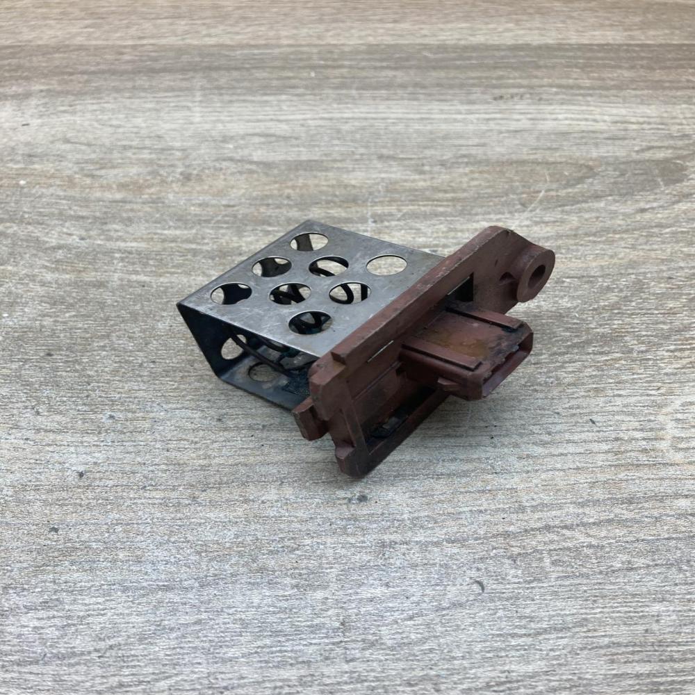 9641212680   Heater blower motor/fan resistor Citroen Xsara