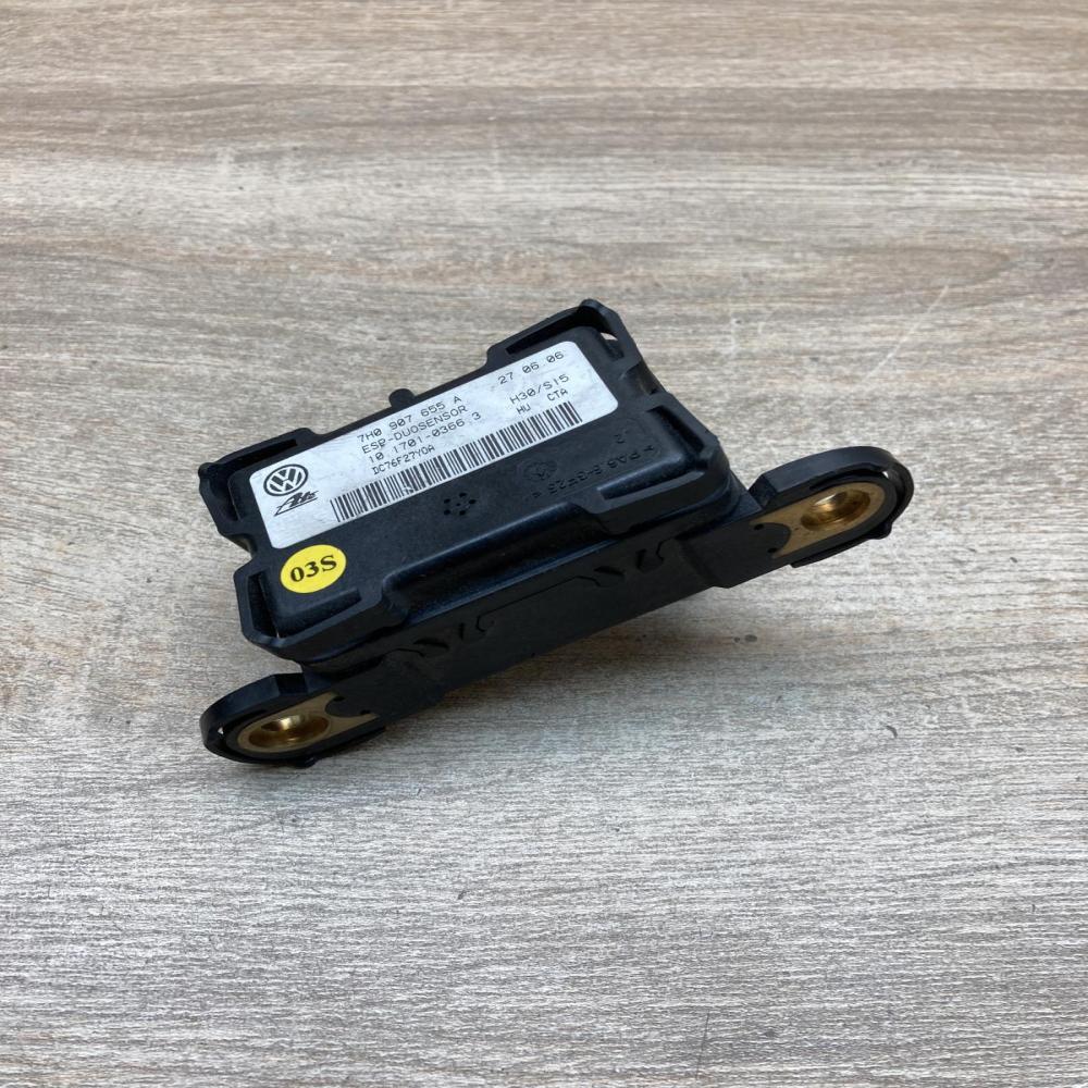 7H0907655A 101701 03663  ESP acceleration yaw rate sensor Volkswagen Golf V