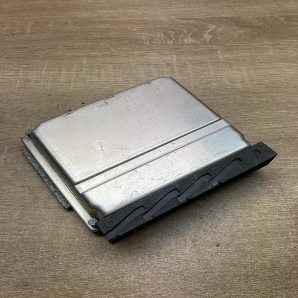 08627455A 0261206828  Engine control unit/module ECU Volvo V70