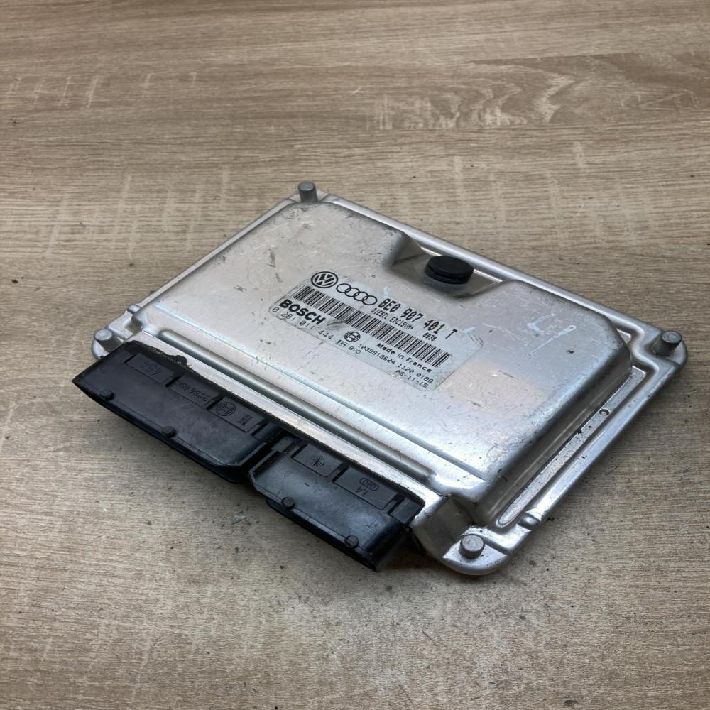 8E0907401T 0281011444  Engine control unit/module ECU Audi A4 S4 B6 8E 8H