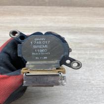 1748017 11860  High voltage ignition coil BMW 7 E38