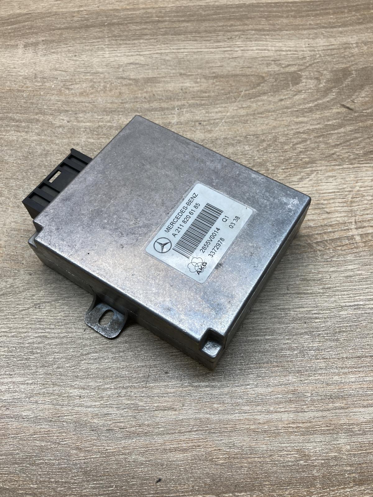 A2118206185 3372978  Phone control unit/module Mercedes-Benz E W211