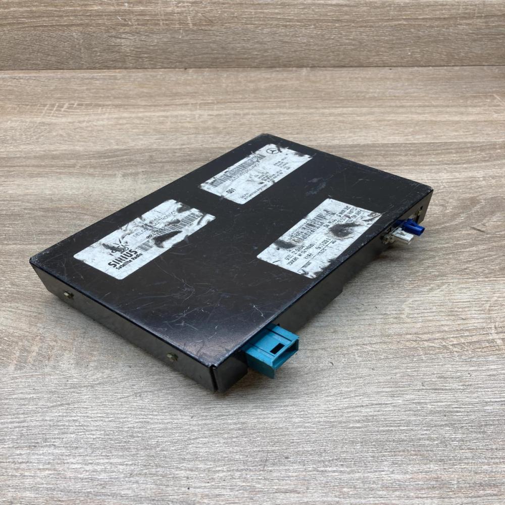 A2408208189   GPS navigation control unit/module Mercedes-Benz CLS C219