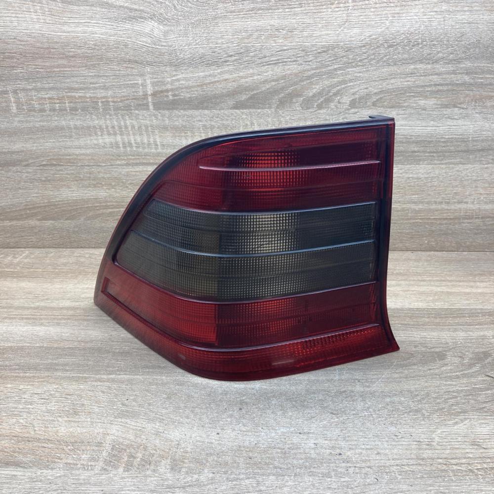 2028203962   Rear/tail lights Mercedes-Benz C W202