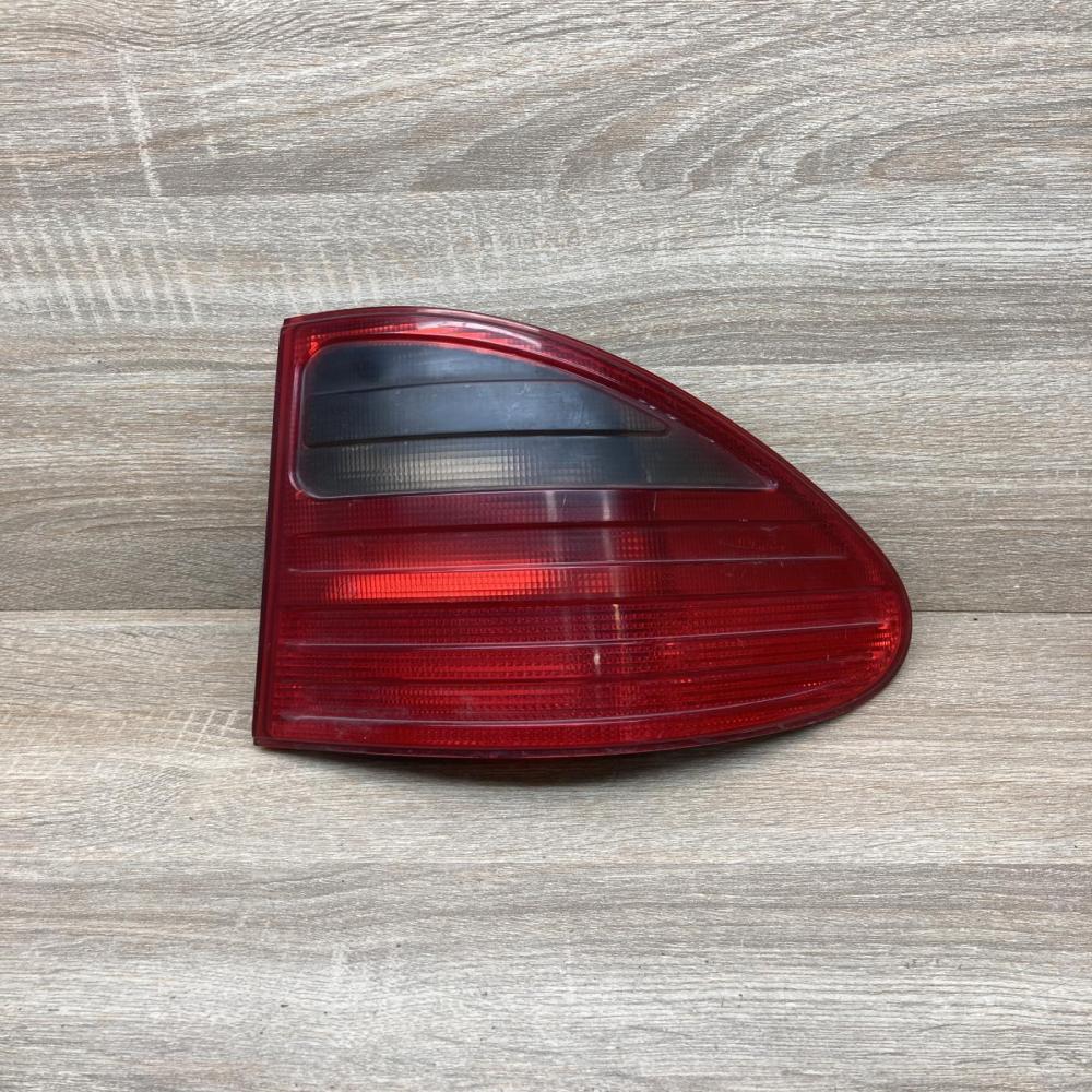 A2108204864 198202  Rear/tail lights Mercedes-Benz E W210