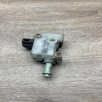 30716226 6942 7546 62 Fuel tank cap lock motor Volvo V50