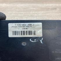 1C0962258J 5ZA007955  Comfort/convenience module Volkswagen Golf IV