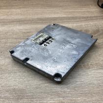 275800 5773 RF4P18881D  Engine control unit/module ECU Mazda Premacy
