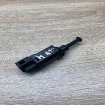 927189D   Brake pedal sensor switch Volkswagen Golf V
