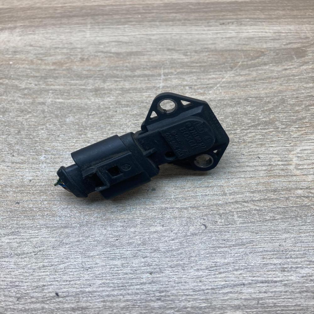 038906051 0281002177  Air pressure sensor Audi A3 S3 8L