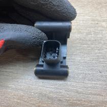 6977398 001221  Airbag deployment crash/impact sensor BMW 6 E63 E64