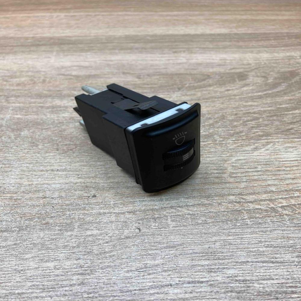 8D0941301B   Headlight level height control switch Audi A4 S4 B5 8D