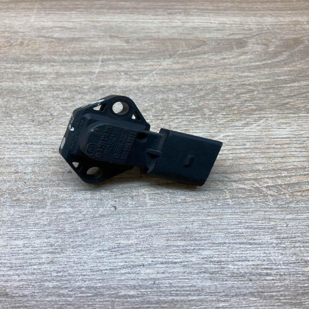 030906051A 0261230011  Air pressure sensor Volkswagen Polo III 6N 6N2 6NF