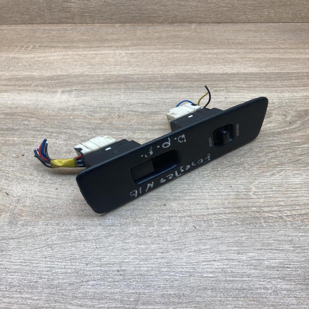 Subaru Forester   Electric window control switch Subaru Forester SF