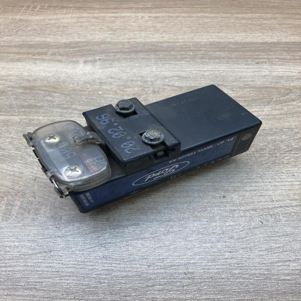 95VW 14B205 AA 7M0000317  Coolant fan relay Volkswagen Sharan