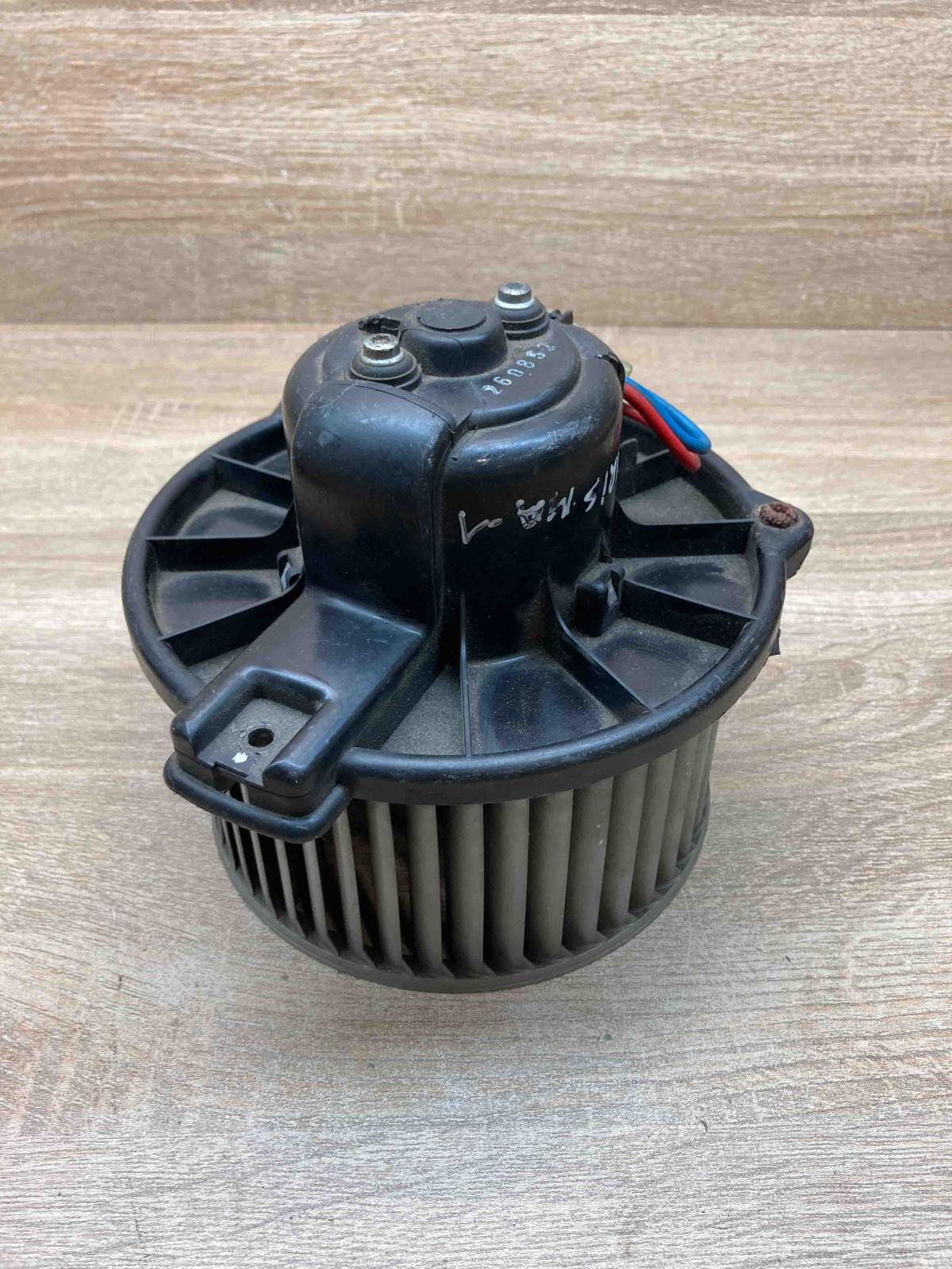 MF016070 0260 0130111191  EGR valve Mitsubishi Space Star