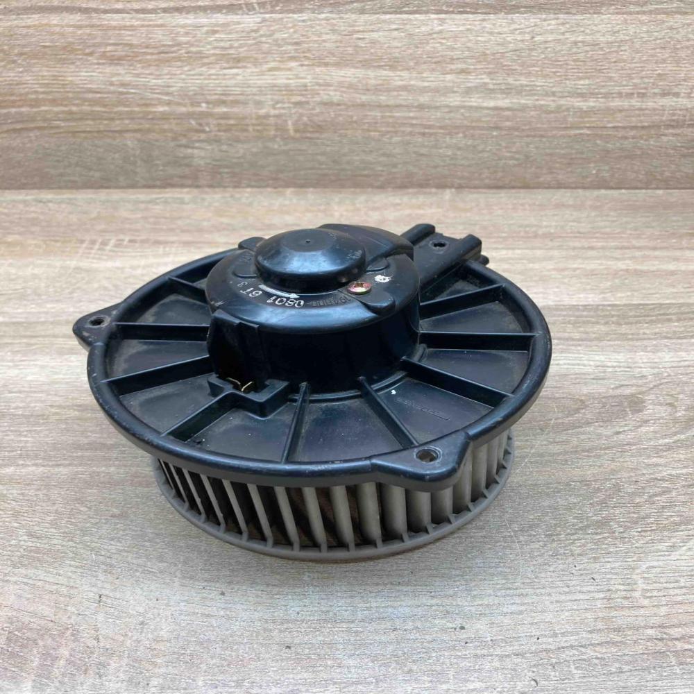194000 0801   Heater blower radiator Mitsubishi Galant
