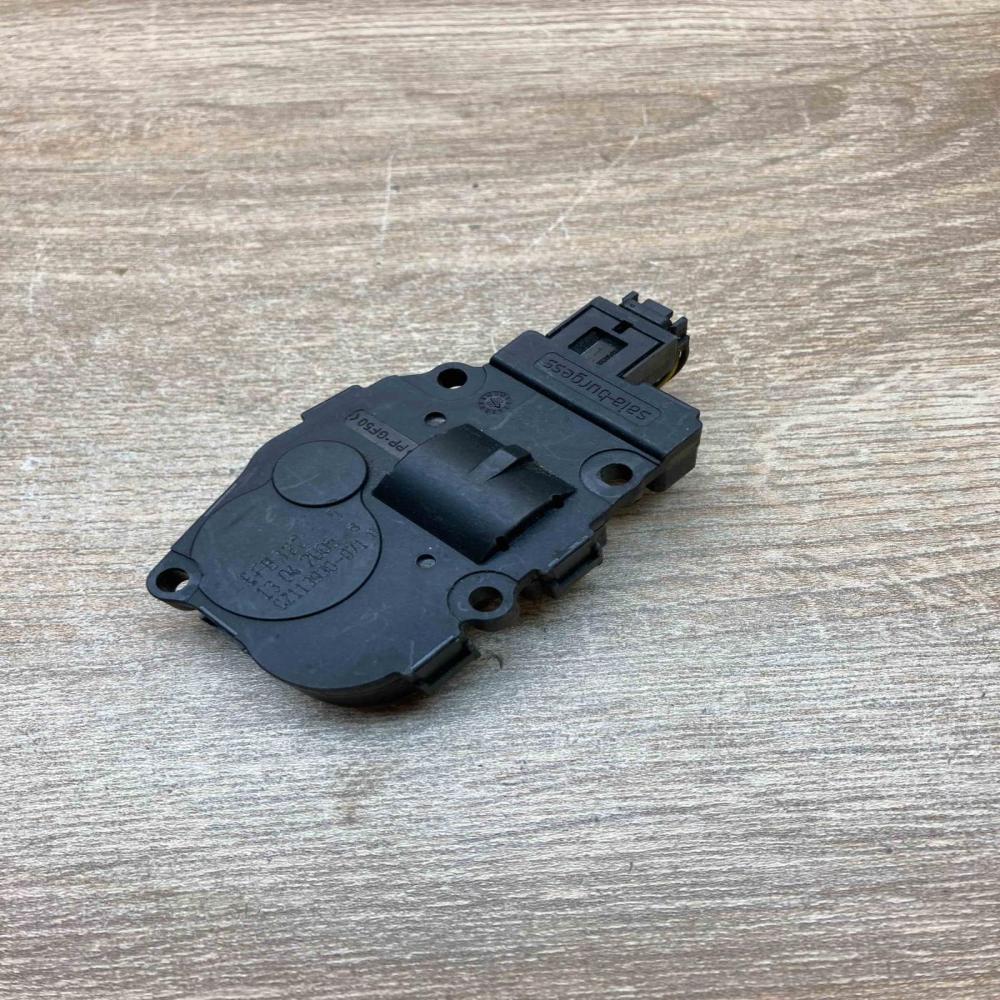 CZ113930 071   Air flap motor/actuator BMW 3 E90 E91