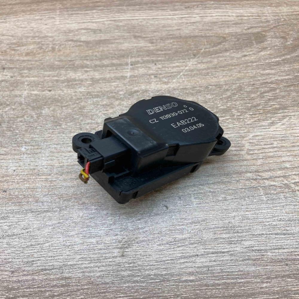 113930 072 EAB222  Air flap motor/actuator BMW 3 E90 E91