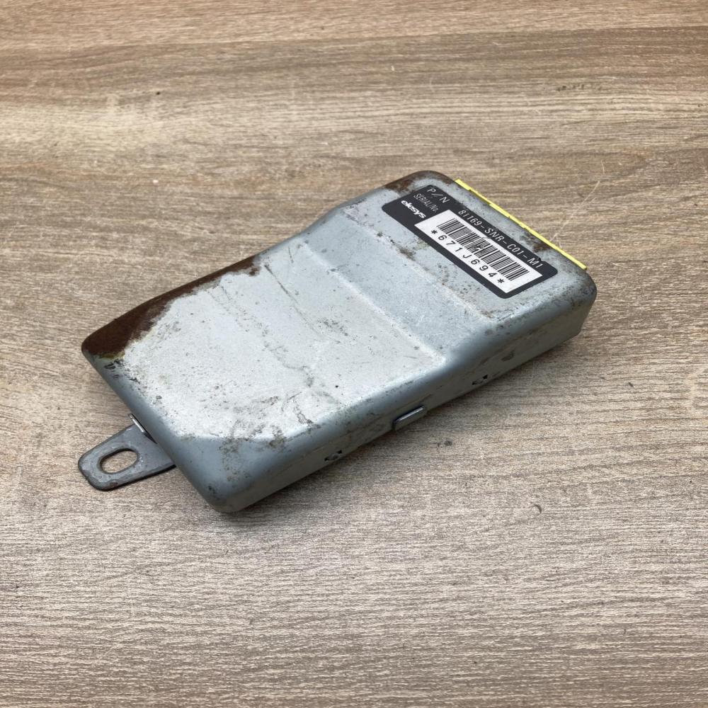 81169 SNR C01 M1 671J694  Airbag control unit/module Honda Civic