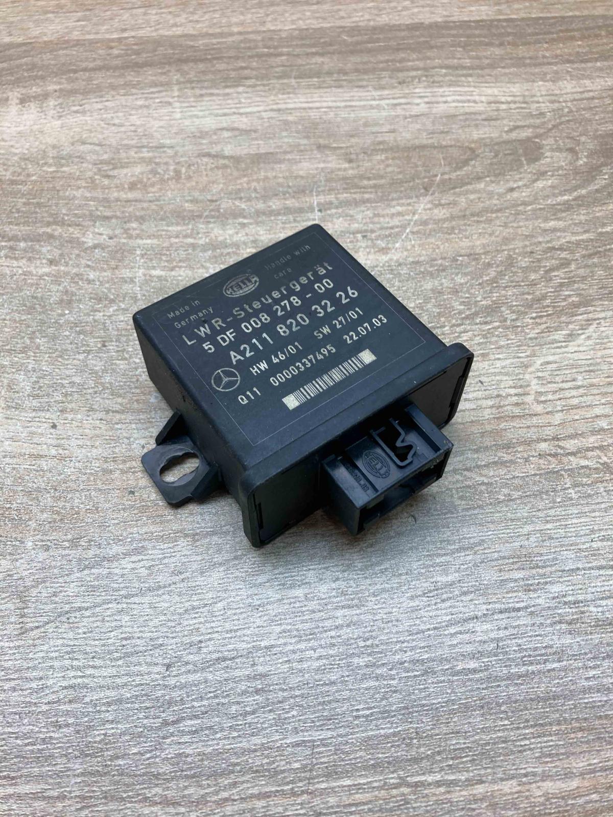 A2118203226 5DF008278  Light module LCM Mercedes-Benz E W211