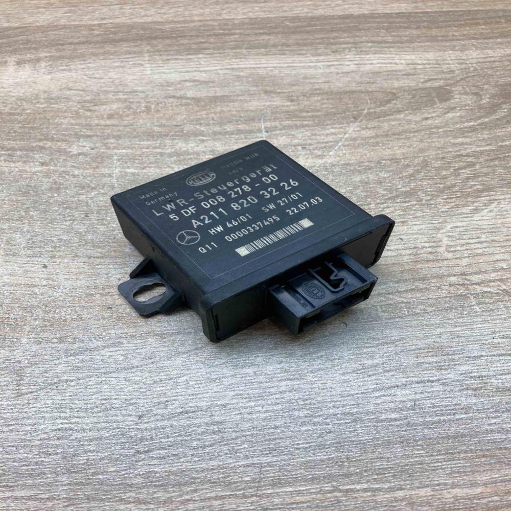A2118203226 5DF008278  Light module LCM Mercedes-Benz E W211