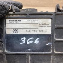 1L0906025C 5WP4301  Engine control unit/module ECU Volkswagen Golf II
