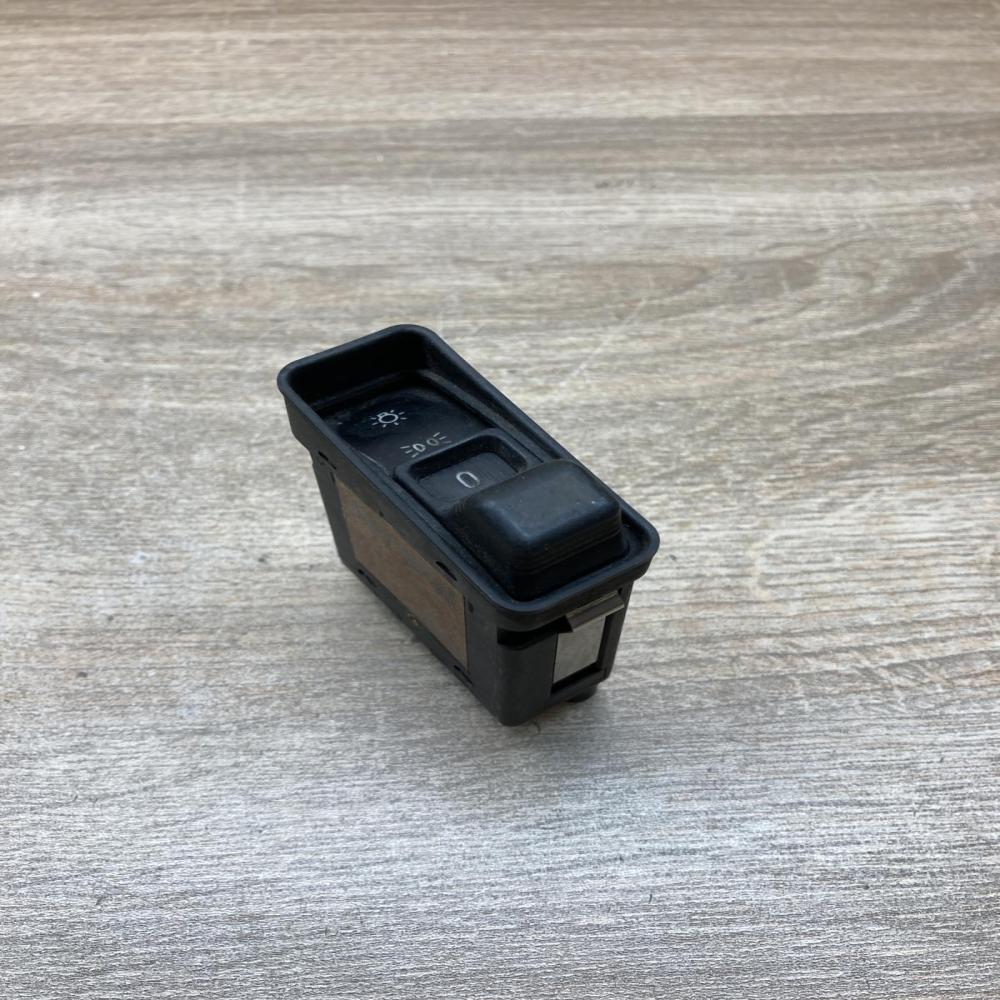 1391338 38813710  Light switch BMW 5 E34