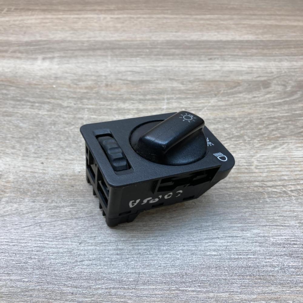 90481764 90481763  Light switch Opel Corsa B