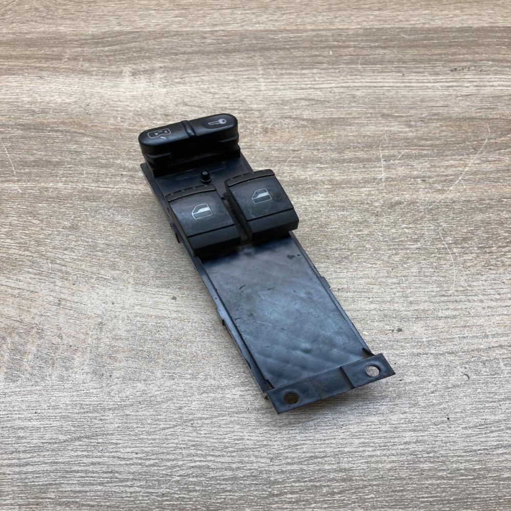 1J3959857 F005S00004  Electric window control switch Volkswagen Golf IV