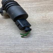1J0973722   Windscreen/windshield washer pump Volkswagen Sharan