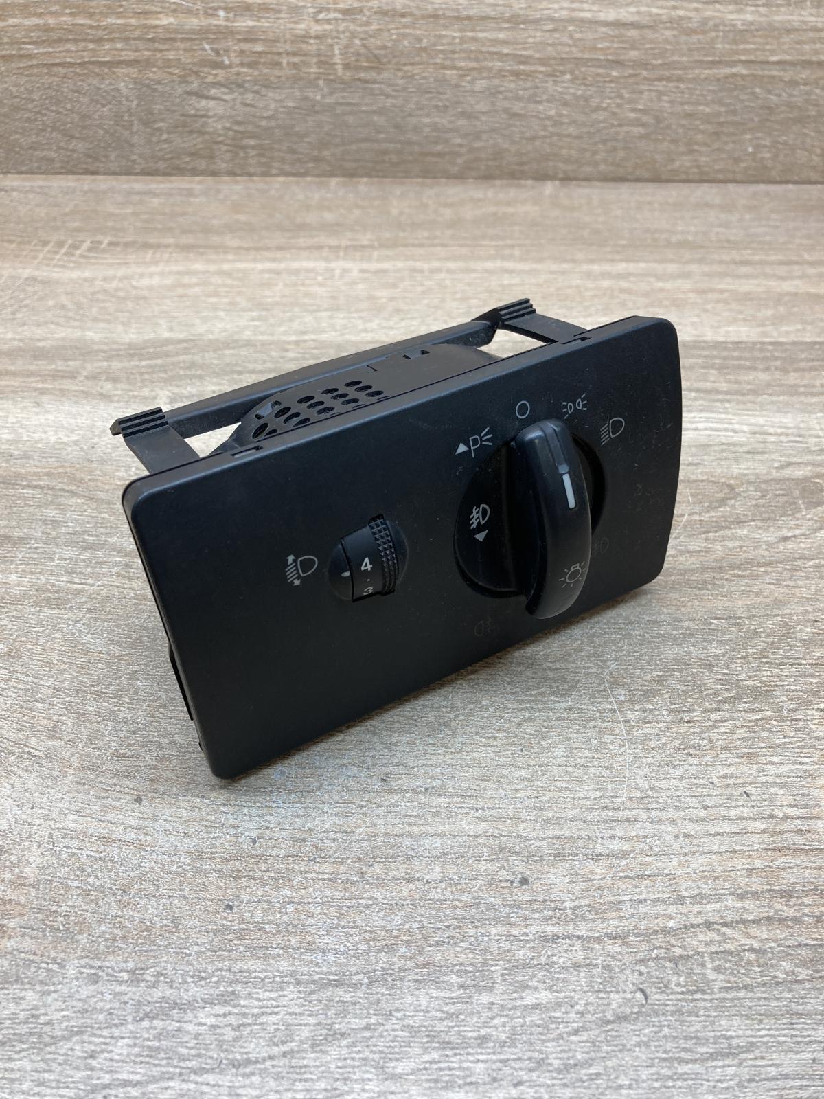 Ford Mondeo   Light switch Ford Mondeo Mk III