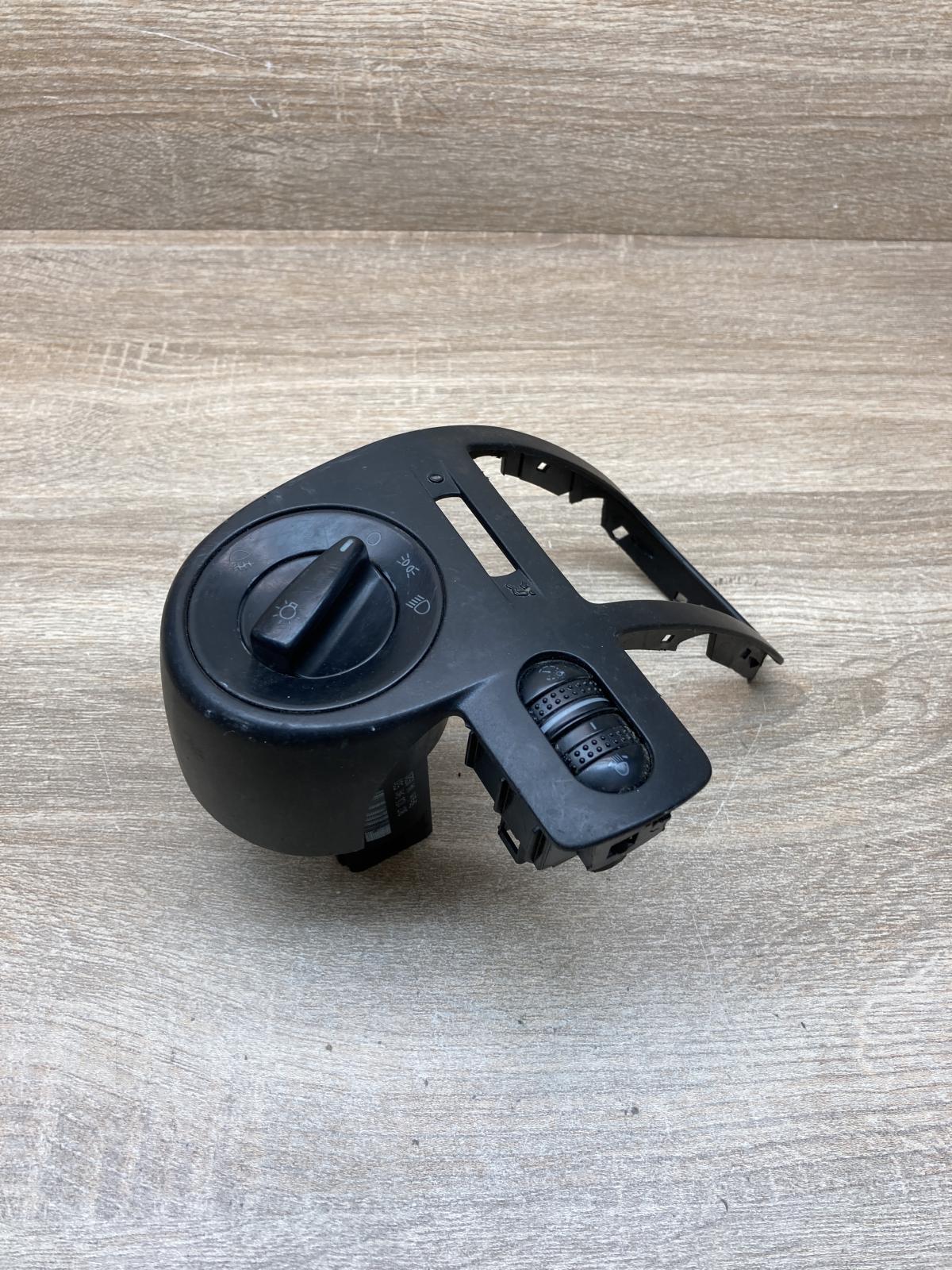 1C0941531   Light switch Volkswagen Golf IV