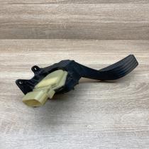 2M 51 9F836 AE   Accelerator throttle pedal Ford Focus