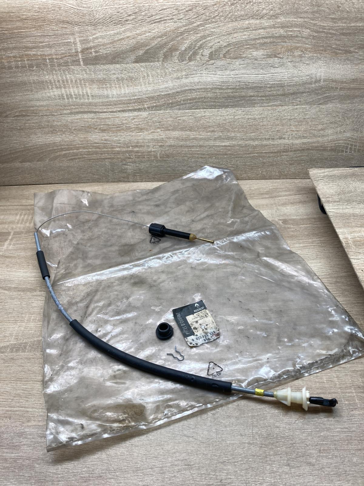 6025004325   Throttle cable Renault Espace I