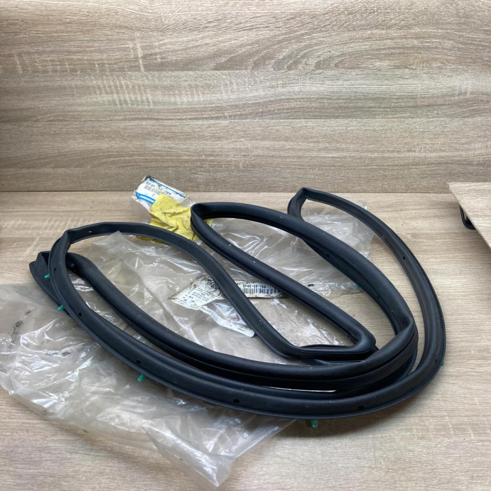BP4K 58 760 BP4K58 760 Front right Front door rubber seal Mazda 3 I
