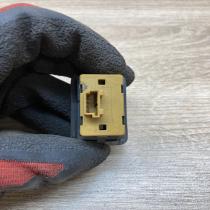 8368941   Electric window control switch BMW 3 E36