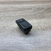 9162952 97W19K  Windscreen/window heater switch Volvo S70  V70  V70 XC