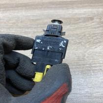 9128577 96W50K  Brake pedal sensor switch Volvo 850