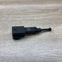 1J0945511A   Brake pedal sensor switch Skoda Favorit Forman (785)