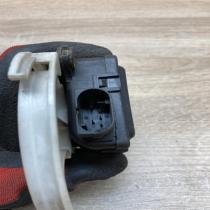 8D1820511E 0132801148  Air flap motor/actuator Audi A4 S4 B5 8D