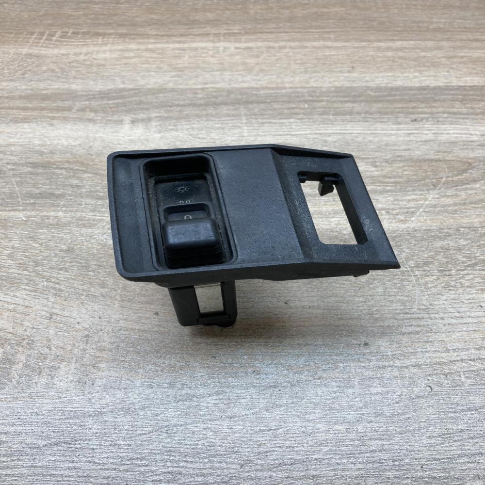 1391338 38813710  Light switch BMW 5 E34