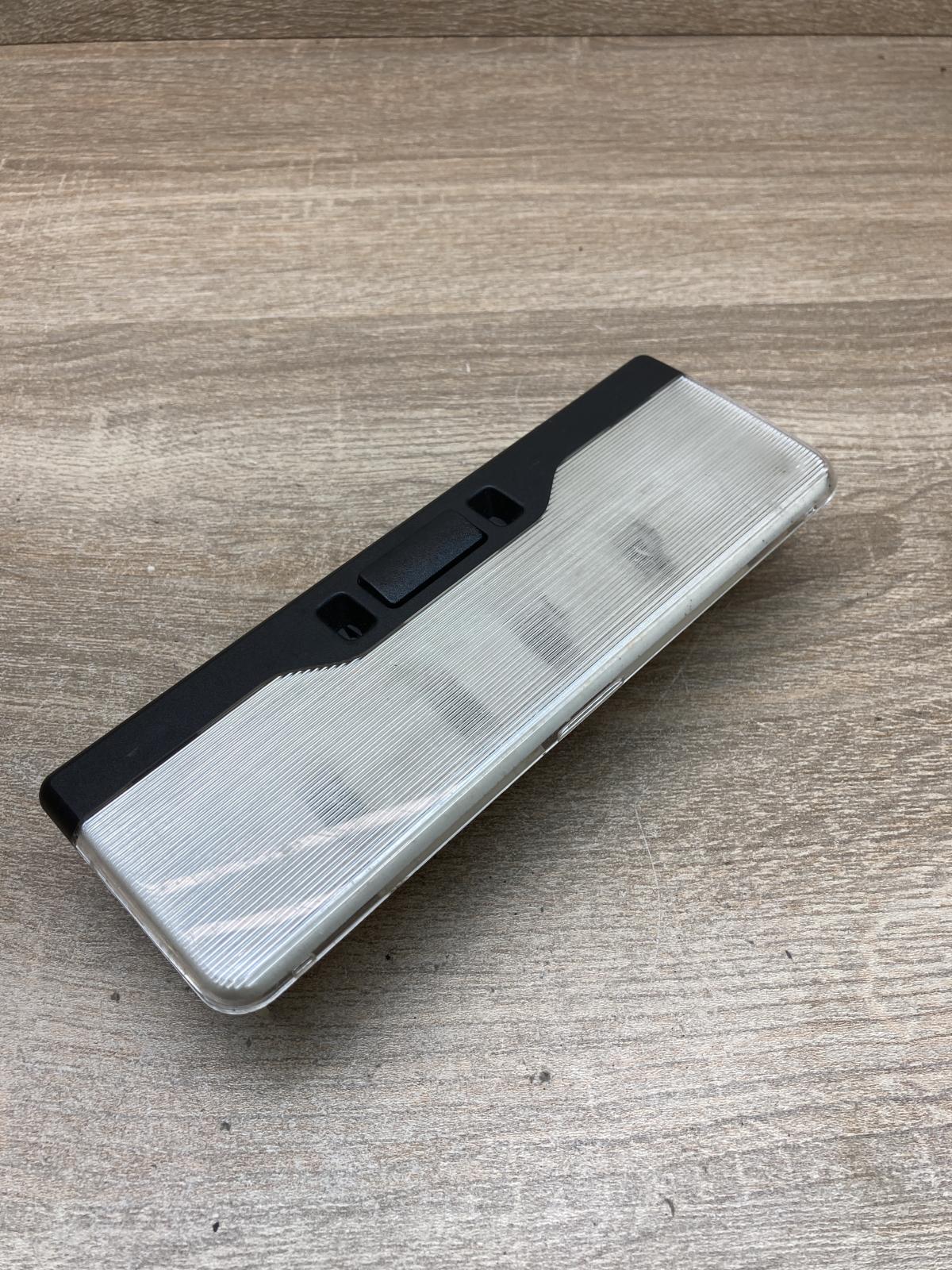8364928   Front seat light BMW 3 E46