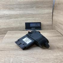 98AG 13A024 CH 04052524  Light switch Ford Focus