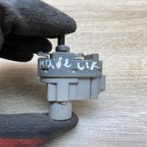 3L84 13480 AA   Brake pedal sensor switch Ford Transit