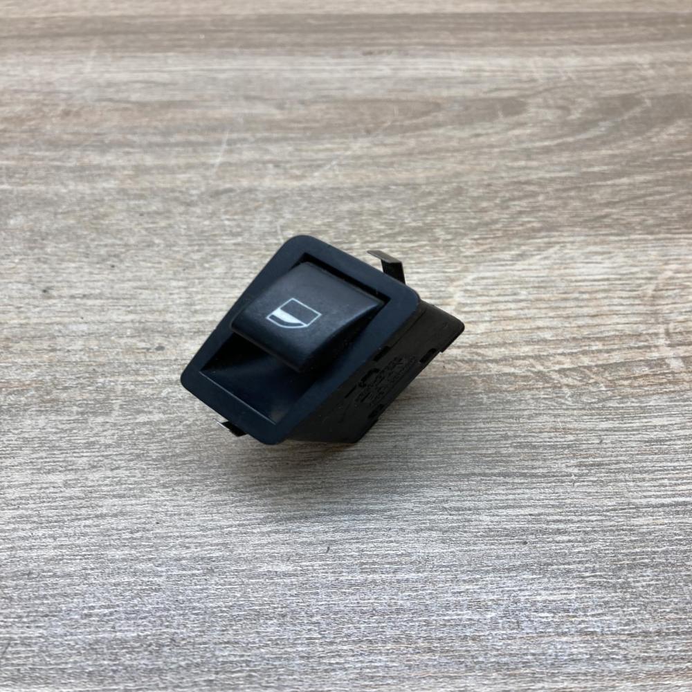6902174 31002C  Electric window control switch BMW 3 E46