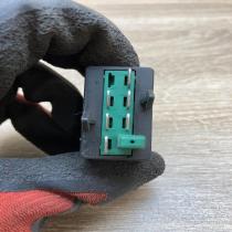 3B0963563C   Seat heating switch Volkswagen PASSAT B5