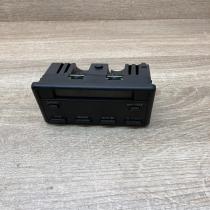 1374288   Clock BMW 5 E34