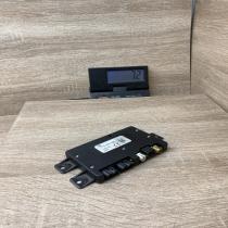 1T0035530 12012900  Aerial antenna amplifier Volkswagen Golf V