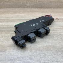 8622039   Electric window control switch Volvo S80